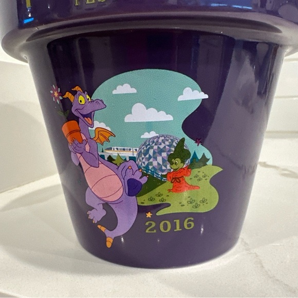 Disney Parks Epcot International Flower & Garden Festival Planter Pot 2016 WDW - Picture 3 of 8